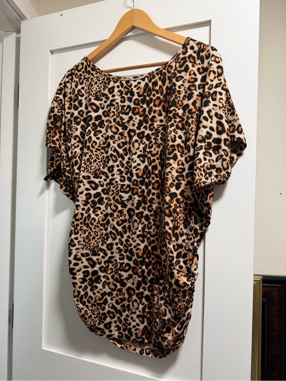 By Johnny Leopard Print Short Dolman Tee - Tan/Black
